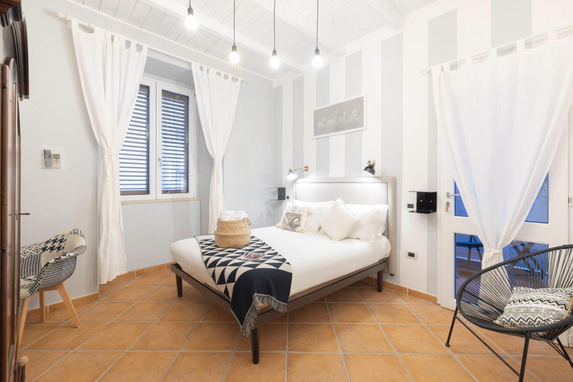 Cagliari Old Town B&B Bagian luar foto