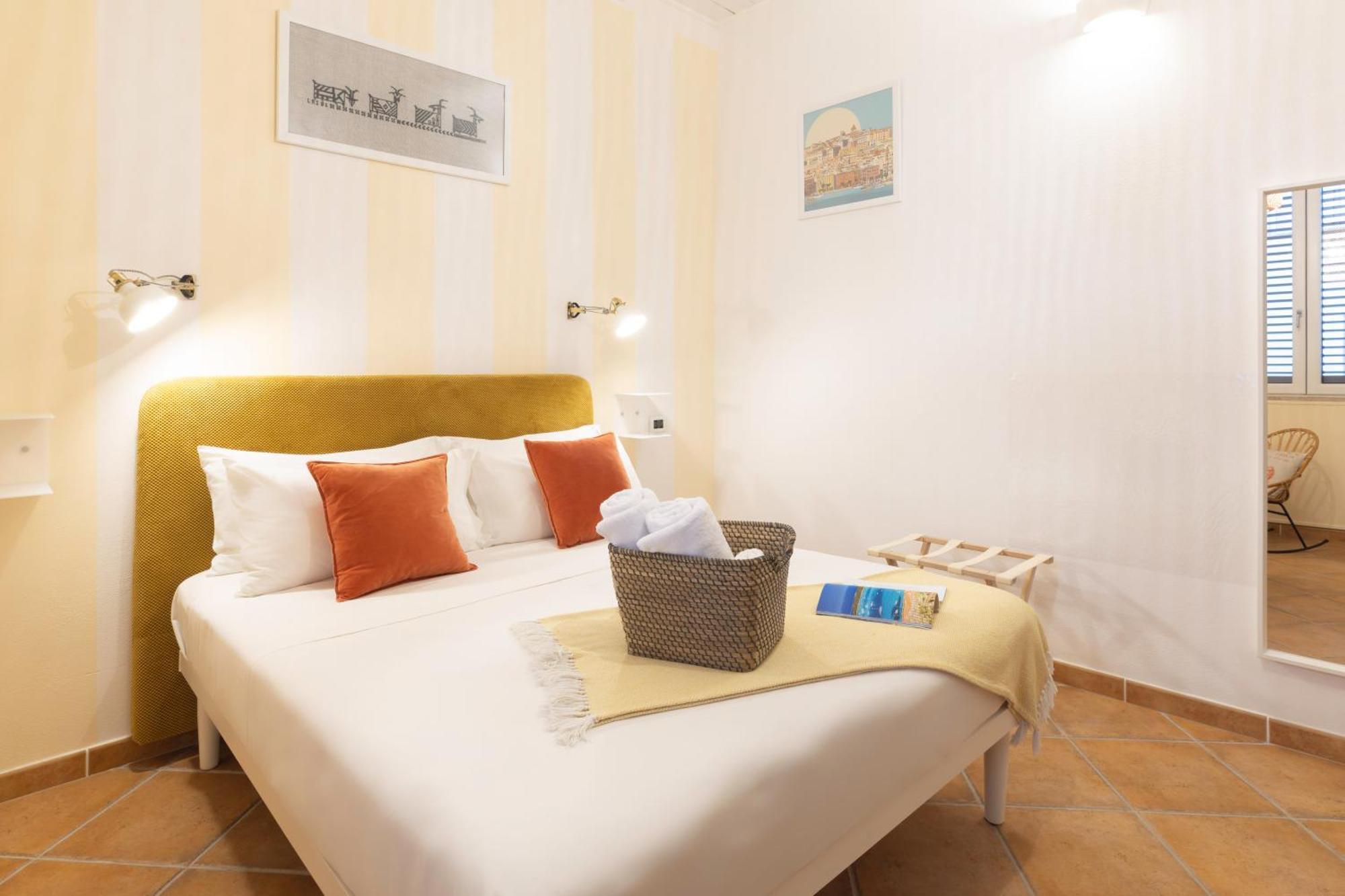 Cagliari Old Town B&B Bagian luar foto