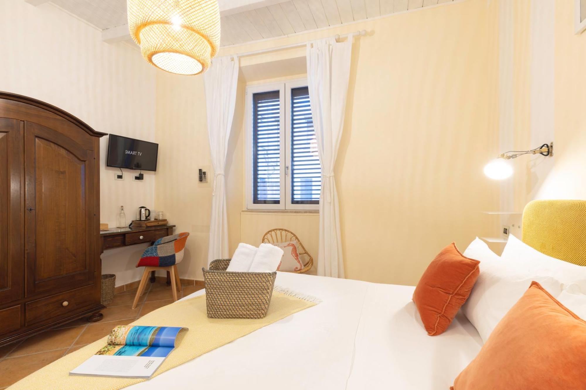 Cagliari Old Town B&B Bagian luar foto